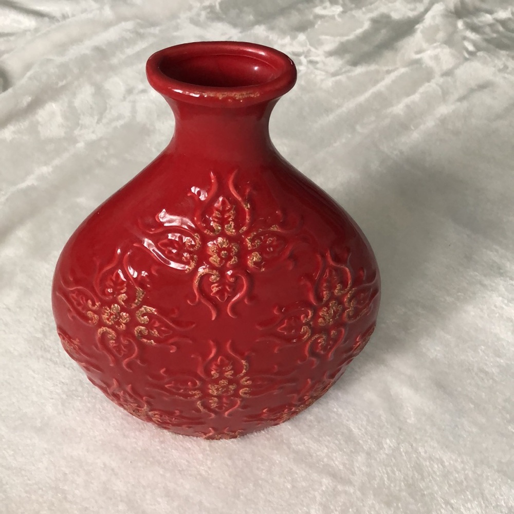 Home Collections 11” ceramic vase with raised floral pattern burnt orange/tan